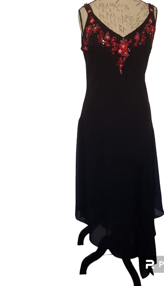 R&M RICHARD BLACK AND RED dress with sequins and beads 16